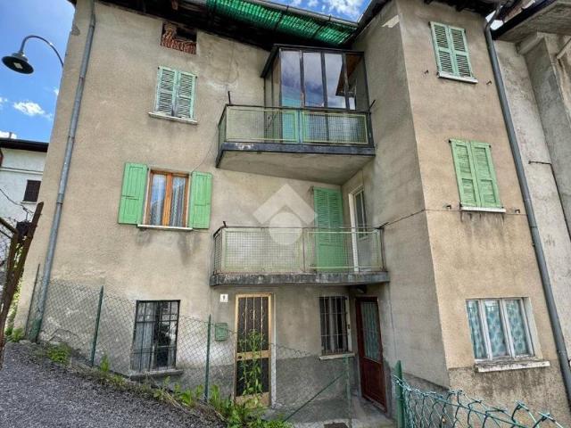 Villa Indipendente in vendita a Santicolo, Corteno Golgi