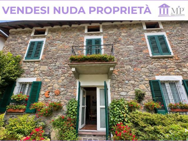 Villa Indipendente in vendita a Cortenova, Lombardia