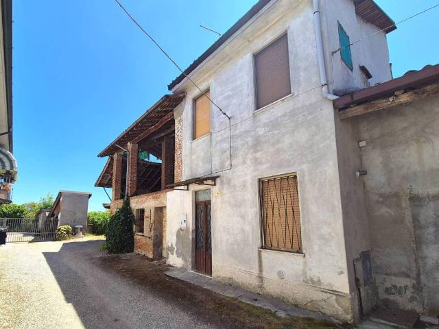 Villa Indipendente in vendita a Genzone, Lombardia