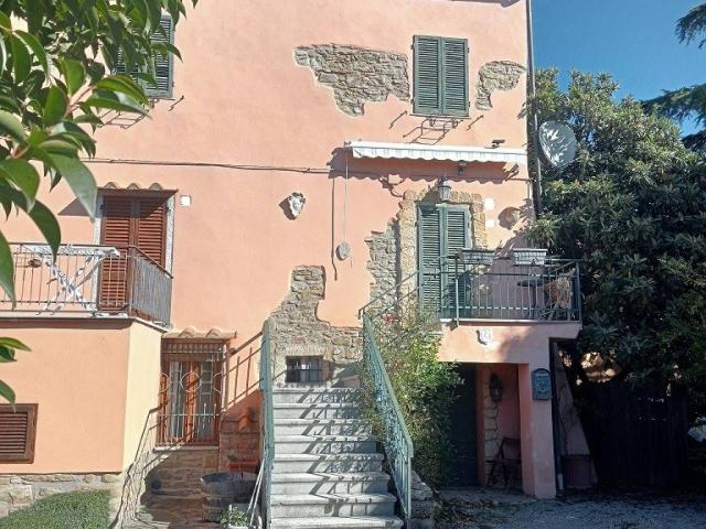 Villa Indipendente in vendita a Cortona, Toscana