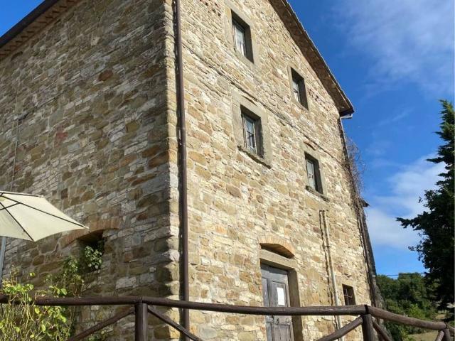Villa Indipendente in vendita a San Lorenzo di Bibbiano, San Leo Bastia