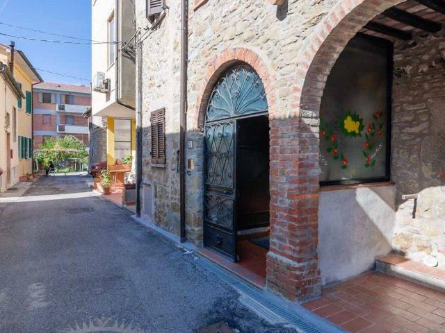 Villa Indipendente in vendita a Camucia, Cortona