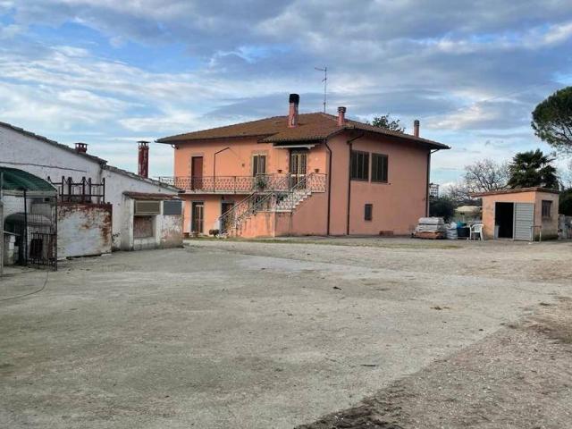 Villa Indipendente in vendita a Cignano, Cortona