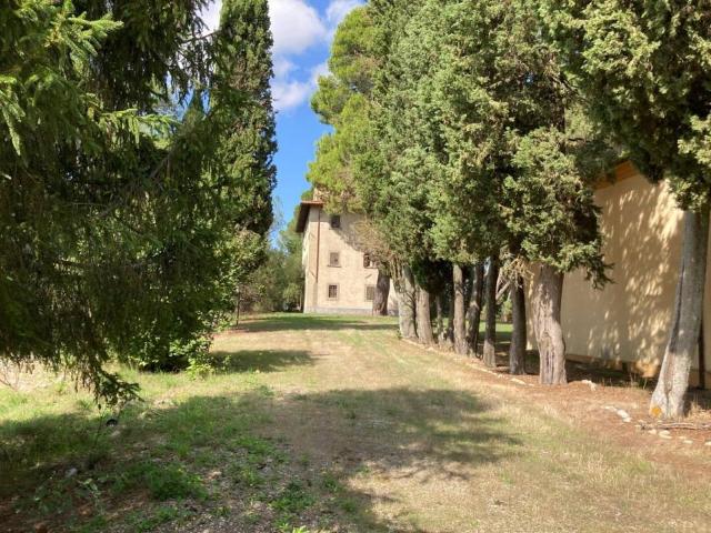 Palazzo in vendita a Farneta, Cortona