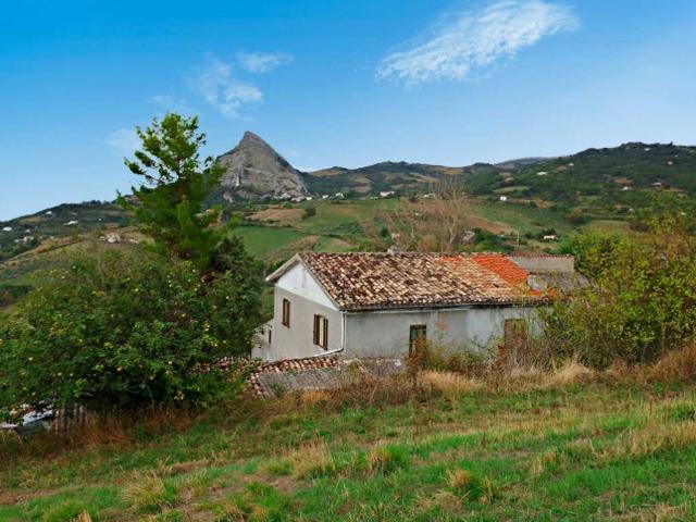 Villa Indipendente in vendita a Corvara, Abruzzo