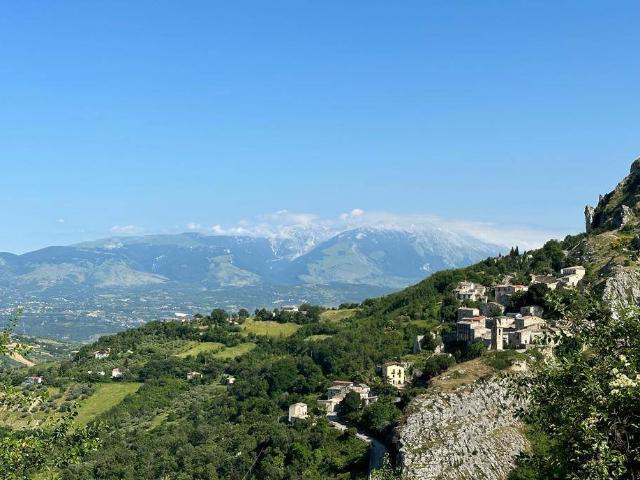 Villa Indipendente in vendita a Corvara, Abruzzo