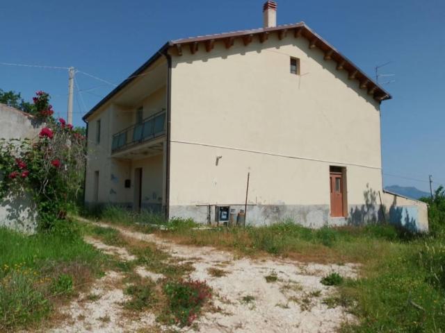 Villa Indipendente in vendita a Corvara, Abruzzo