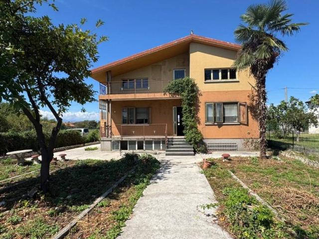Villa Indipendente in vendita a Cisterna / Cjiscjerne, Coseano / Cosean