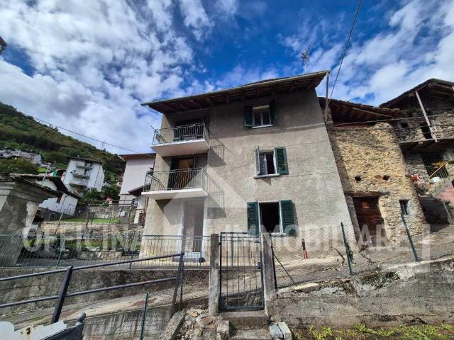 Villa Indipendente in vendita a Cosio Valtellino, Lombardia