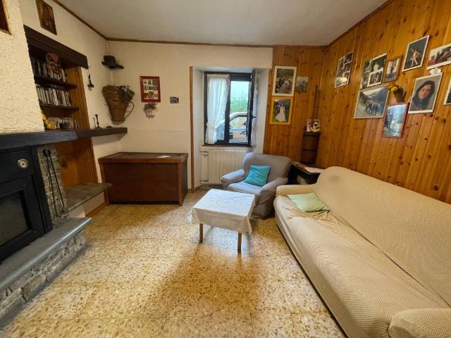Villa Indipendente in vendita a Regoledo, Cosio Valtellino
