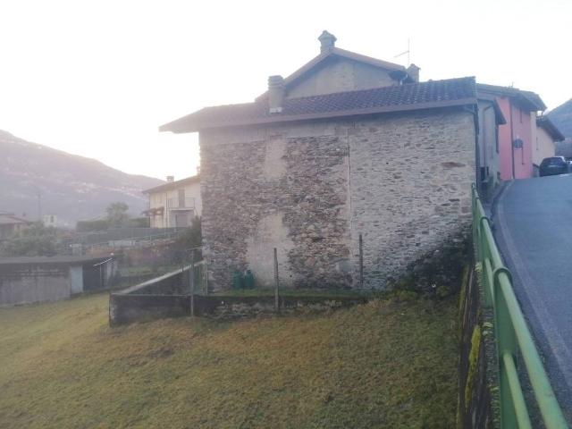Villa Indipendente in vendita a Cosio Valtellino, Lombardia