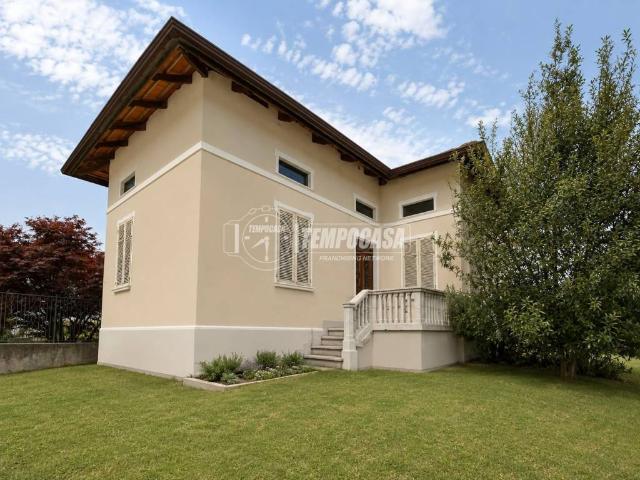 Villa Indipendente in vendita a Spinei, Piemonte