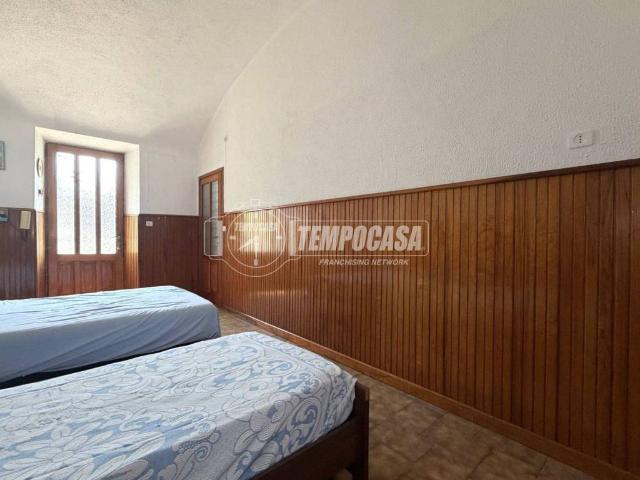 Villa Indipendente in vendita a Polle, Piemonte