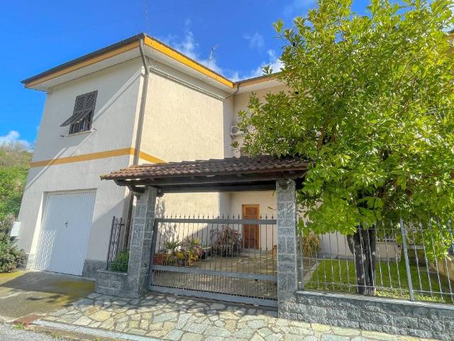 Villa Indipendente in vendita a Cosseria, Liguria