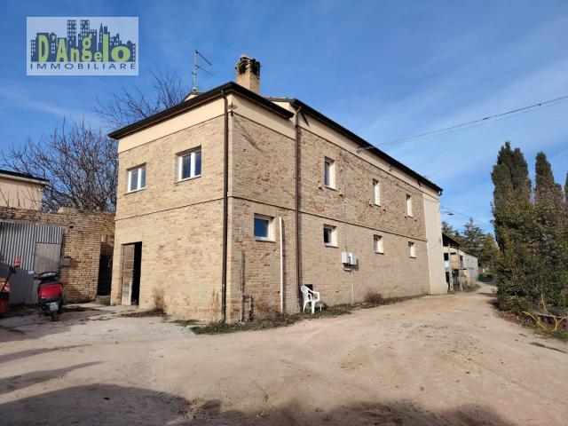 Villa Indipendente in vendita a Marche, Ascoli Piceno