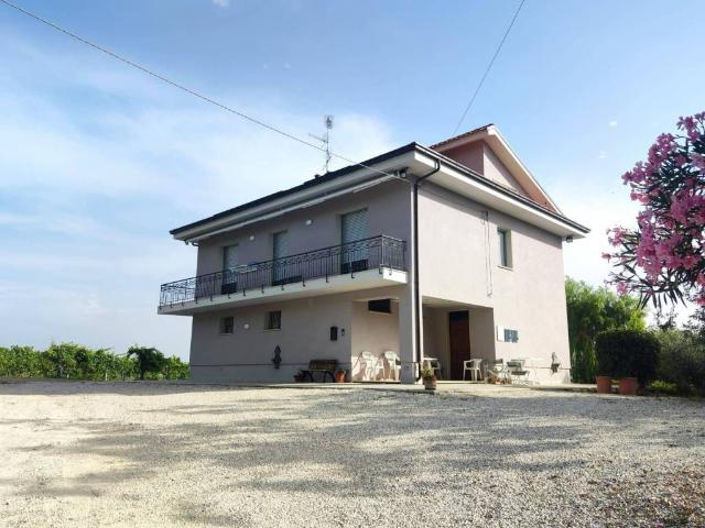 Villa Indipendente in vendita a Marche, Ascoli Piceno