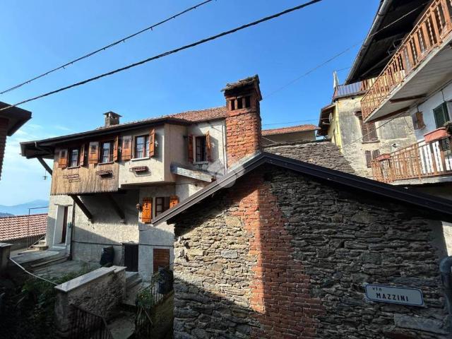 Villa Indipendente in vendita a Piemonte, Verbano-cusio-ossola