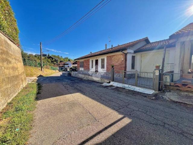 Villa Indipendente in vendita a Madonna dell'Olmetto, Cossombrato