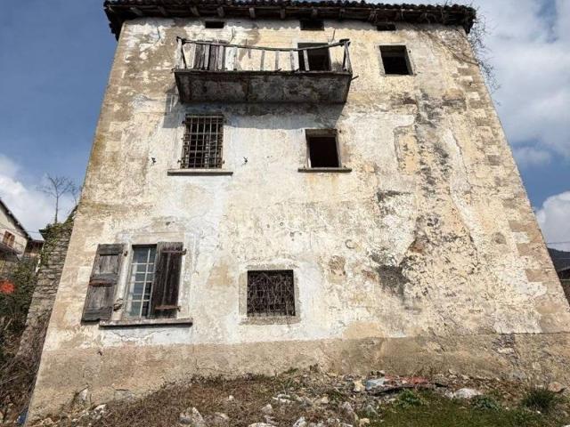 Villa Indipendente in vendita a Comunità Montana della Valle Brembana, Costa Di Serina