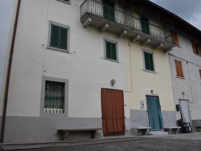 Villa Indipendente in vendita a Comunità Montana della Valle Brembana, Costa Di Serina
