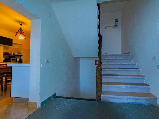 Villa Indipendente in vendita a Comunità Montana della Valle Brembana, Costa Di Serina