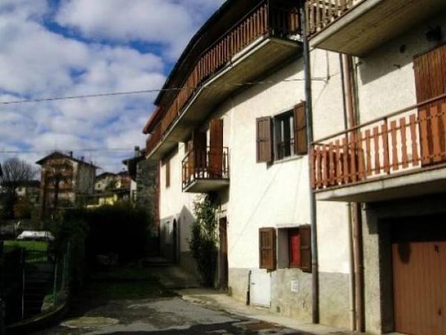 Villa Indipendente in vendita a Comunità Montana della Valle Brembana, Costa Di Serina