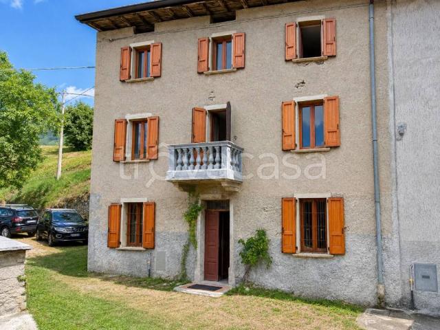 Villa Indipendente in vendita a Comunità Montana della Valle Brembana, Costa Di Serina