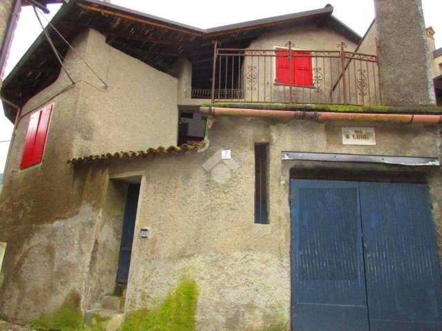Villa Indipendente in vendita a Branico, Costa Volpino