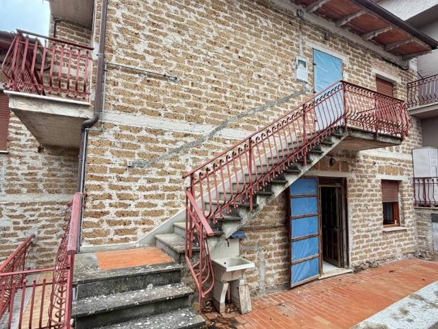 Villa Indipendente in vendita a Costacciaro, Umbria
