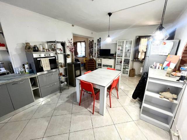 Villa Indipendente in vendita a Piemonte, Vercelli