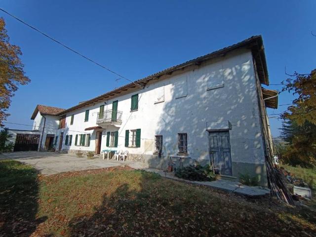 Villa Indipendente in vendita a Piemonte, Asti