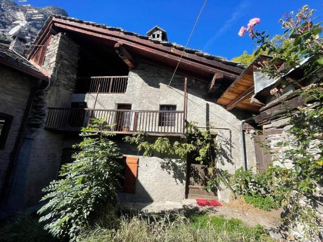 Villa Indipendente in vendita a La Villette, Courmayeur