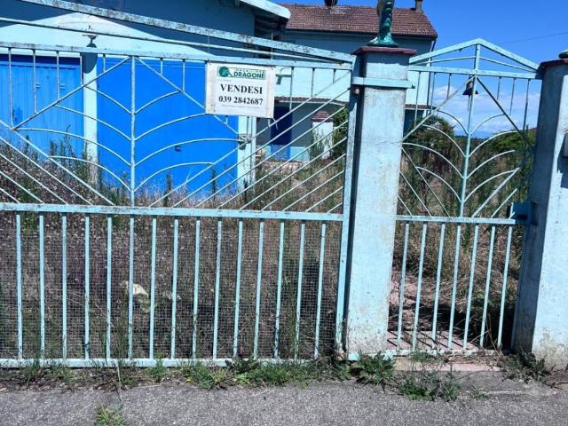 Villa Indipendente in vendita a Cozzo, Lombardia
