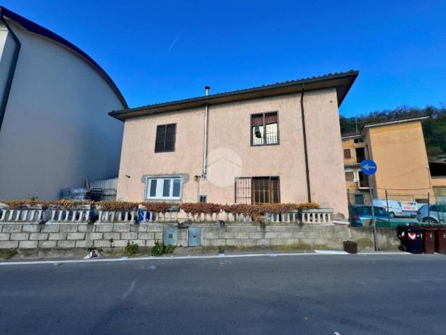 Villa Indipendente in vendita a Credaro, Lombardia