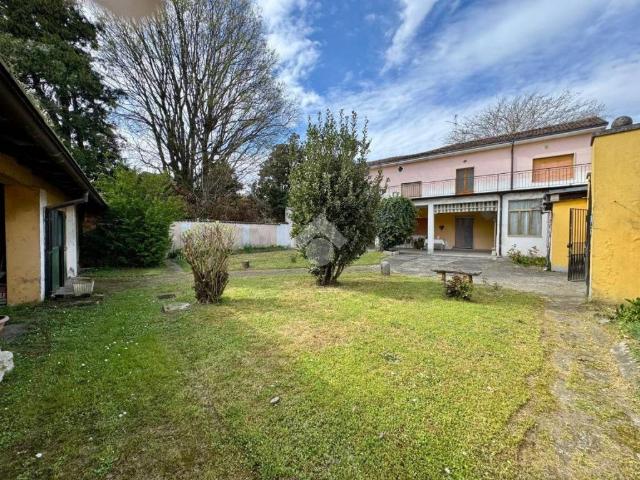 Villa Indipendente in vendita a Credera Rubbiano, Lombardia