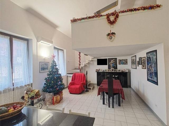 Villa Indipendente in vendita a San Felice, Cremona