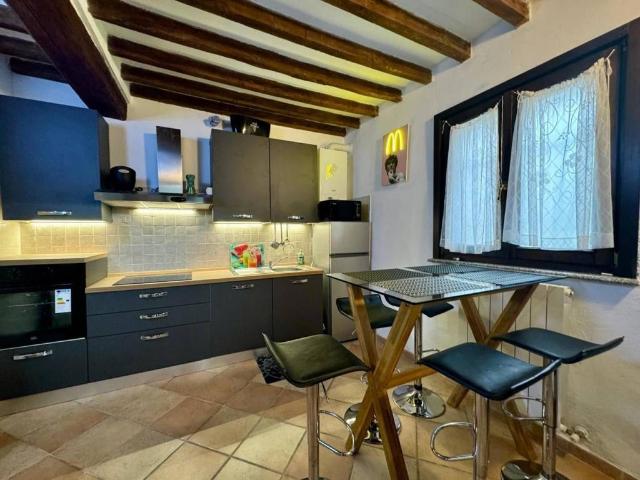 Villa Indipendente in vendita a Cremona, Lombardia