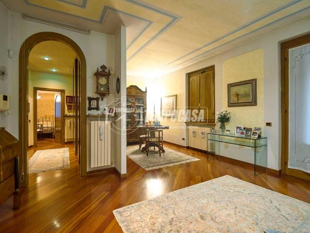 Villa Indipendente in vendita a Zona Castello, Cremona