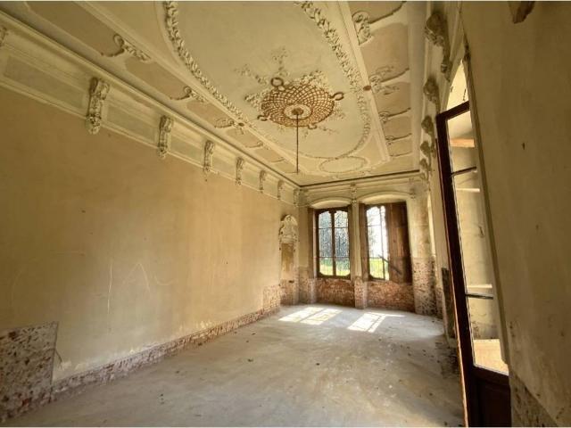 Villa Indipendente in vendita a Zona Castello, Cremona