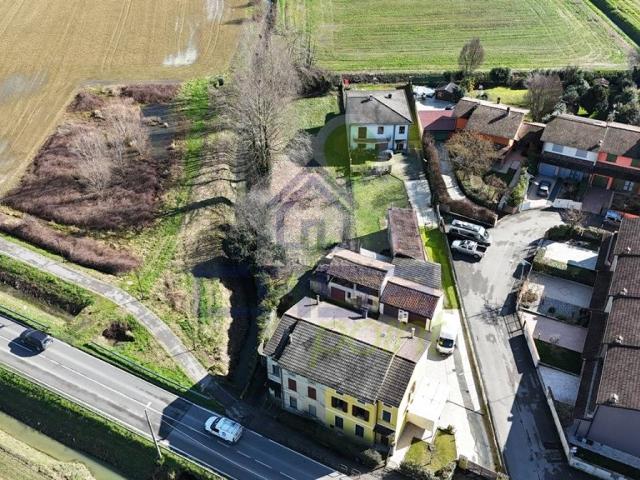 Villa Indipendente in vendita a San Felice, Cremona