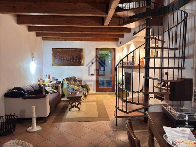 Villa Indipendente in vendita a Vecchia Dogana, Cremona