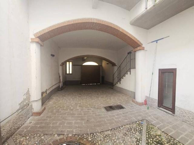 Villa Indipendente in vendita a Zona Castello, Cremona