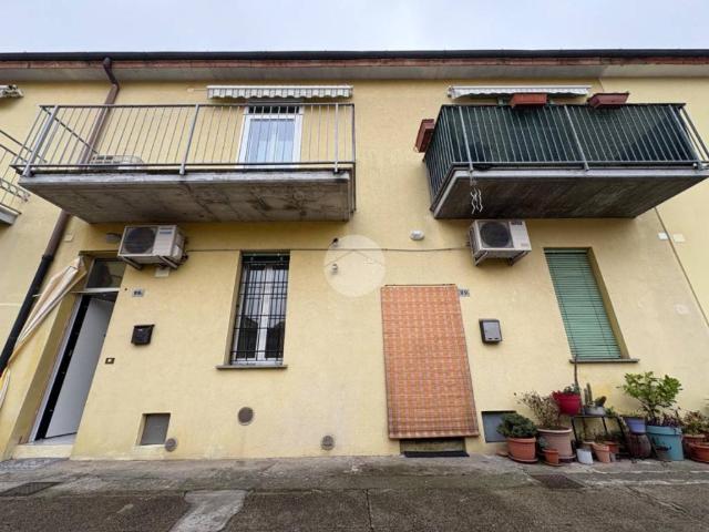 Villa Indipendente in vendita a Sant'Ambrogio, Cremona