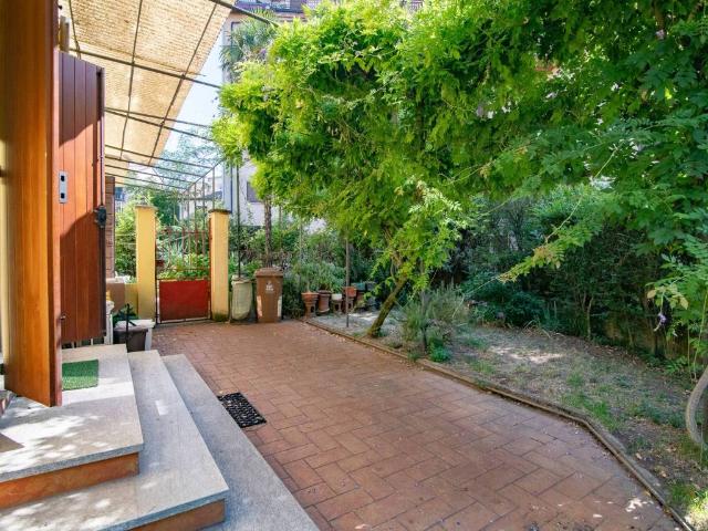 Villa Indipendente in vendita a Zona Castello, Cremona