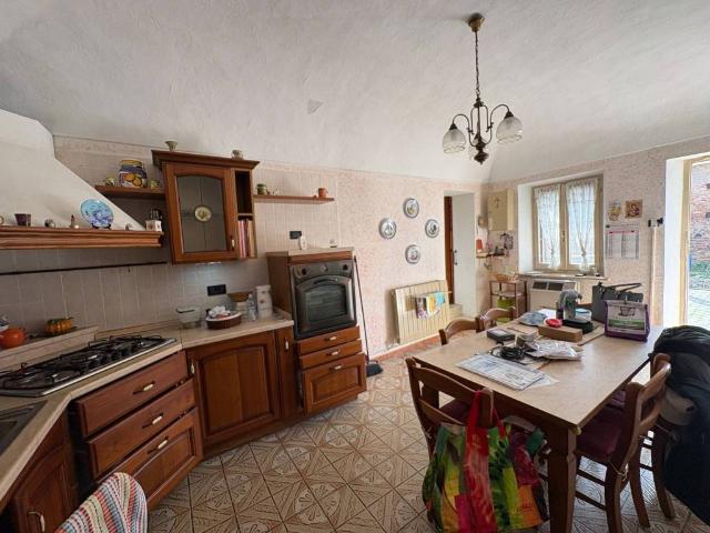 Villa Indipendente in vendita a Piemonte, Vercelli