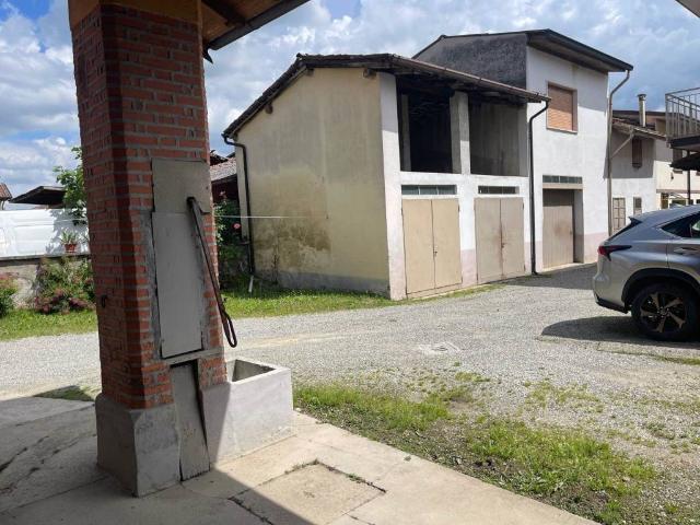 Villa Indipendente in vendita a Crespiatica, Lombardia