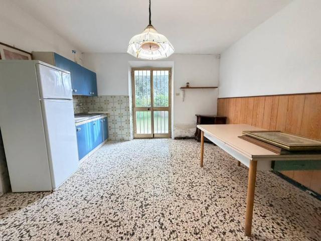 Villa Indipendente in vendita a Crespina Lorenzana, Cenaia