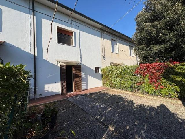 Villa Indipendente in vendita a Crespina Lorenzana, Cenaia