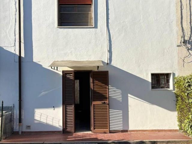 Villa Indipendente in vendita a Crespina Lorenzana, Cenaia