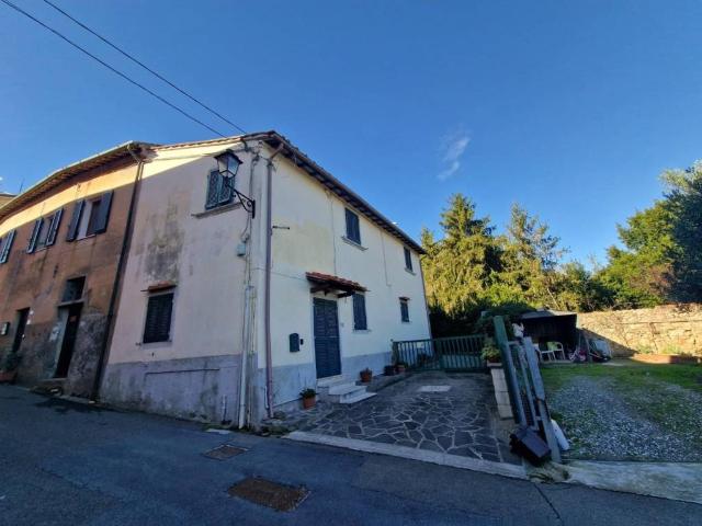 Villa Indipendente in vendita a Crespina, Pisa